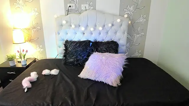 Snapshot of Esteff__o2 chatting on 11, 1, 2025 Esteff o2 online show from 11, 1, 2025