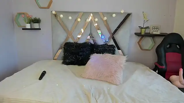 Snapshot of Esteff__o2 chatting on 17, 3, 2025 Esteff o2 online show from 17, 3, 2025