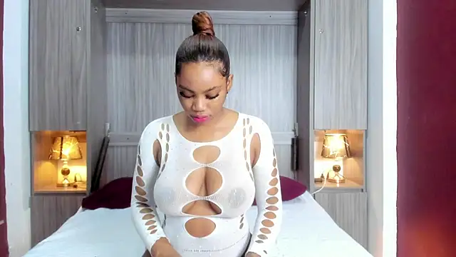 KendallRosse1 online show from 18, 3, 2025