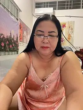 Snapshot of NDith chatting on 27, 4, 2026 NDith online show from 27, 4, 2026