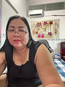 Snapshot of NDith chatting on 1, 5, 2026 NDith online show from 1, 5, 2026