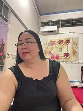 Snapshot of NDith chatting on 17, 5, 2026 NDith online show from 17, 5, 2026