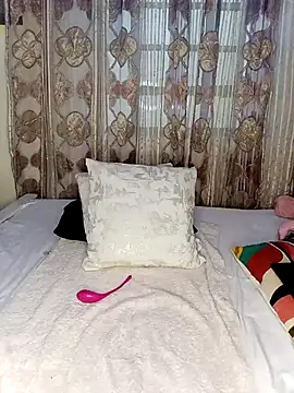 Cherriikenzie online show from 19, 2, 2025