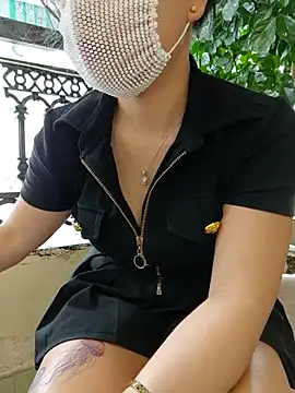 Snapshot of lyna_bl chatting on 23, 3, 2025 lyna bl online show from 23, 3, 2025