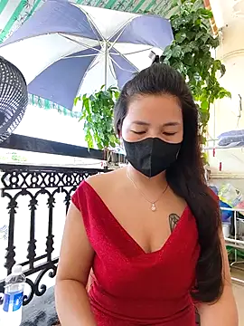 Snapshot of lyna_bl chatting on 6, 10, 2025 lyna bl online show from 6, 10, 2025