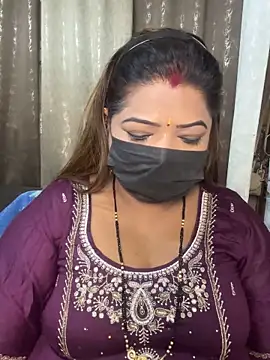 Snapshot of Oh-Monika chatting on 7, 5, 2026 Oh-Monika online show from 7, 5, 2026