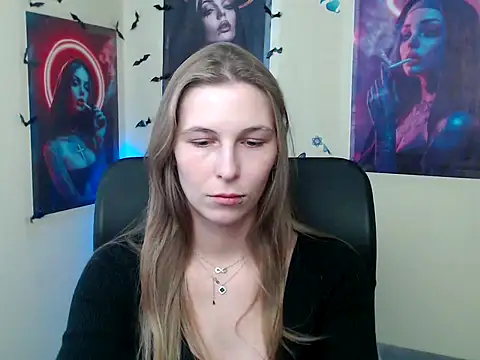 Snapshot of StrangerGi chatting on 28, 4, 2026 StrangerGi online show from 28, 4, 2026