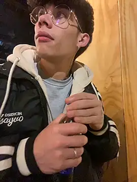 thiagomurphyy online show from 13, 11, 2025