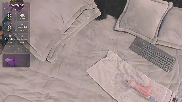 Snapshot of miss_meegan chatting on 16, 1, 2025 miss meegan online show from 16, 1, 2025