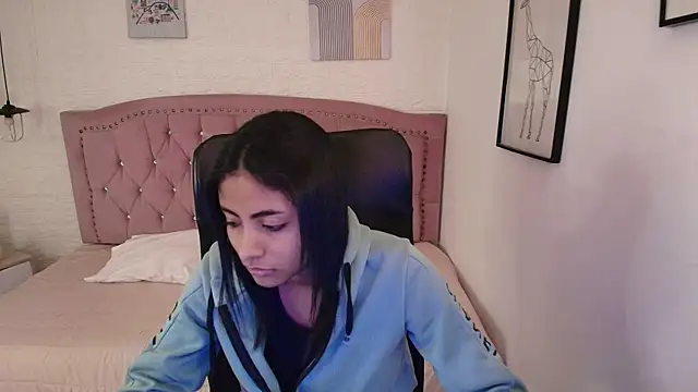 shaneelle online show from 17, 11, 2025