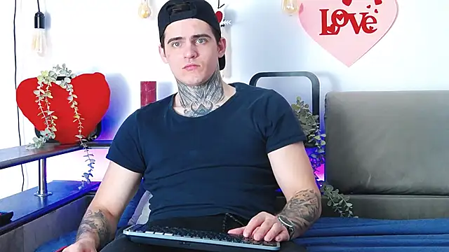 CarterCole online show from 6, 2, 2025