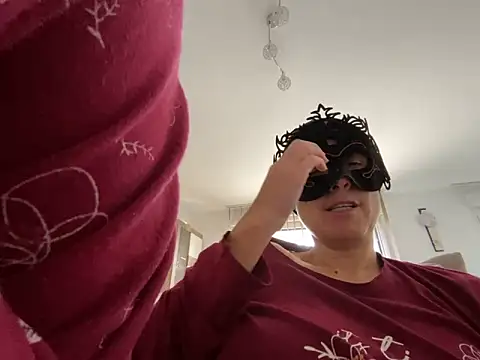 Marilou1983 online show from 19, 11, 2025