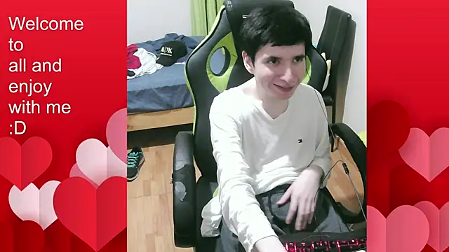 Snapshot of Twink_martinboy chatting on 9, 11, 2025 Twink martinboy online show from 9, 11, 2025