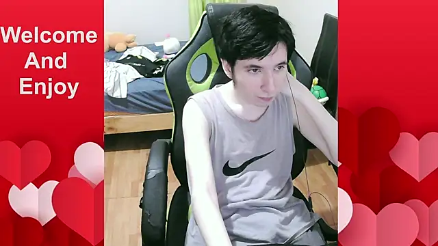 Twink martinboy online show from 25, 4, 2026