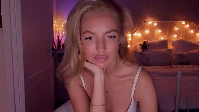 aestetick online show from 16, 10, 2025