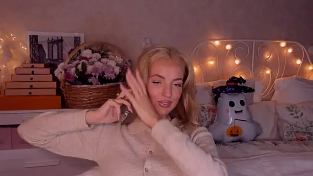 aestetick online show from 18, 10, 2025