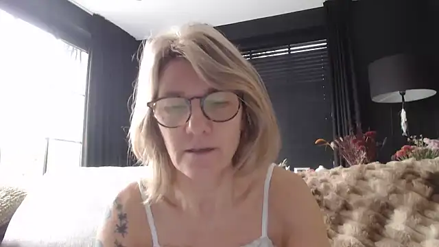 godinflower online show from 21, 10, 2025