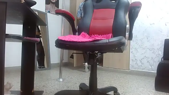 Snapshot of PaulinaRubio_ chatting on 15, 2, 2025 PaulinaRubio online show from 15, 2, 2025