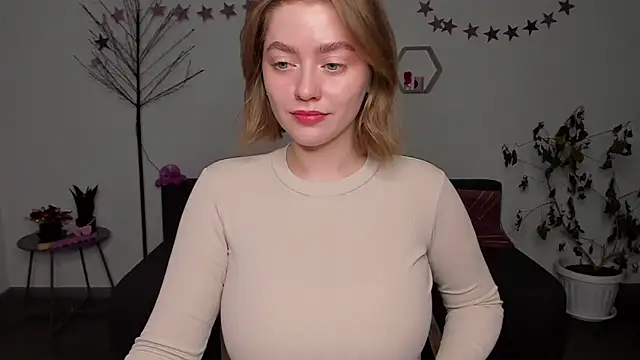 AidaPerry online show from 22, 12, 2024