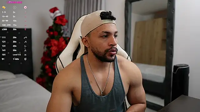 Snapshot of Martin_Logan chatting on 18, 12, 2024 Martin Logan online show from 18, 12, 2024