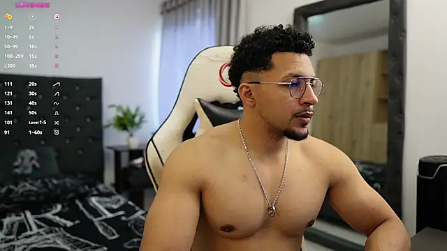 Snapshot of Martin_Logan chatting on 1, 2, 2025 Martin Logan online show from 1, 2, 2025