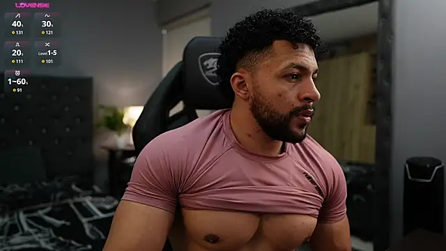 Snapshot of Martin_Logan chatting on 28, 9, 2025 Martin Logan online show from 28, 9, 2025