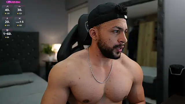 Snapshot of Martin_Logan chatting on 2, 10, 2025 Martin Logan online show from 2, 10, 2025