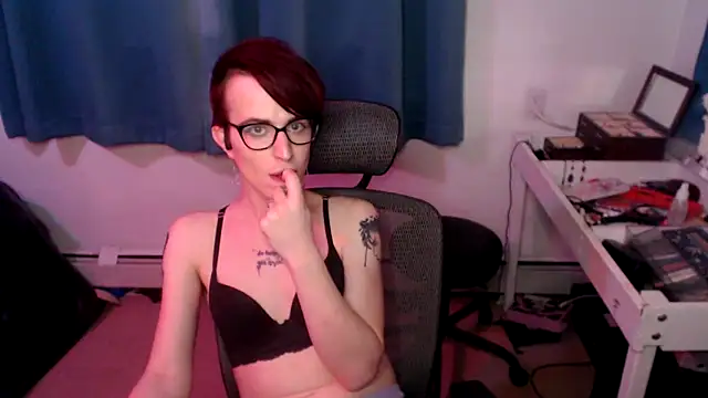 Snapshot of RyffBurnz chatting on 7, 3, 2025 RyffBurnz online show from 7, 3, 2025