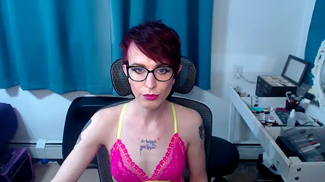 Snapshot of RyffBurnz chatting on 12, 3, 2025 RyffBurnz online show from 12, 3, 2025