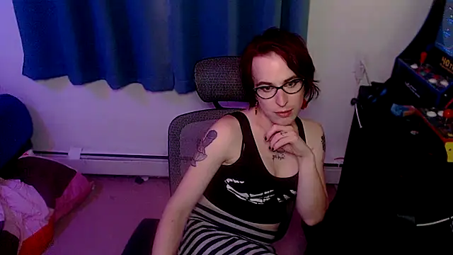 Snapshot of RyffBurnz chatting on 9, 10, 2025 RyffBurnz online show from 9, 10, 2025