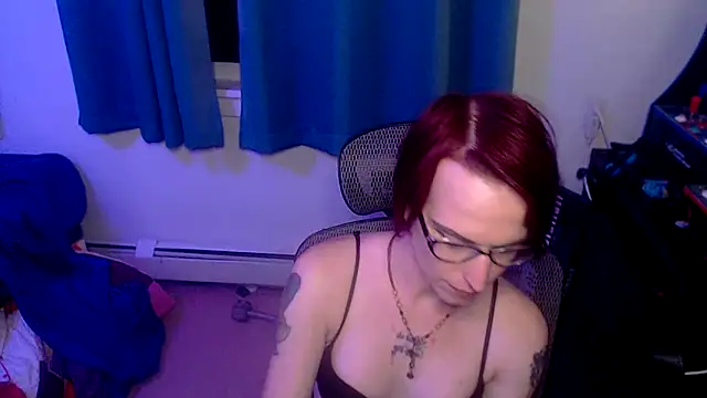 Snapshot of RyffBurnz chatting on 11, 10, 2025 RyffBurnz online show from 11, 10, 2025