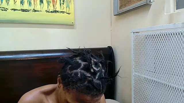 Snapshot of SpicyQueenxxxx chatting on 3, 10, 2025 SpicyQueenxxxx online show from 3, 10, 2025