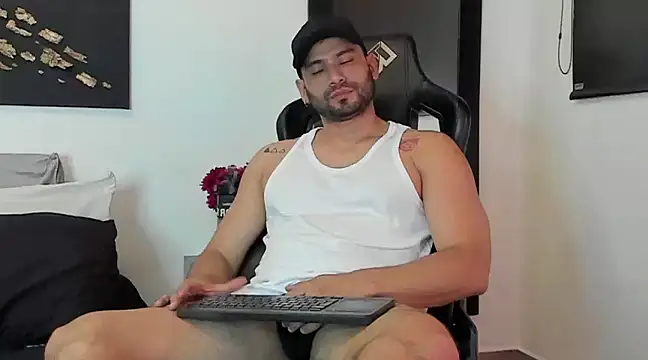 Dereck vega online show from 6, 3, 2025
