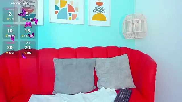 Nahiajhonson  online show from 25, 2, 2025