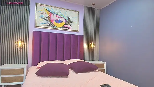 Nahiajhonson  online show from 29, 9, 2025