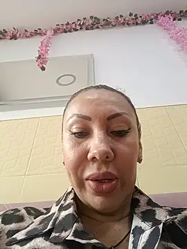 Snapshot of coral_smitth chatting on 17, 7, 2026 coral smitth online show from 17, 7, 2026