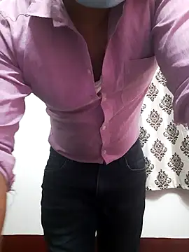Snapshot of Guyinshortss chatting on 3, 4, 2026 Guyinshortss online show from 3, 4, 2026