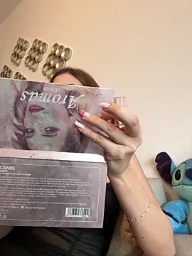 RaquelleDevon online show from 13, 3, 2025