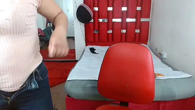 krystal thomson online show from 21, 11, 2025