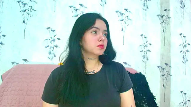 Snapshot of Mia_candy_0 chatting on 11, 3, 2025 Mia candy 0 online show from 11, 3, 2025