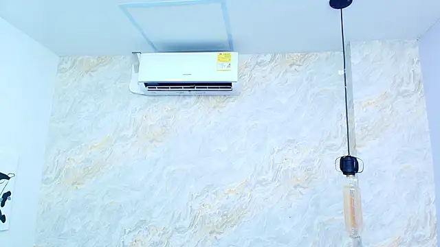 Snapshot of Mia_candy_0 chatting on 9, 10, 2025 Mia candy 0 online show from 9, 10, 2025