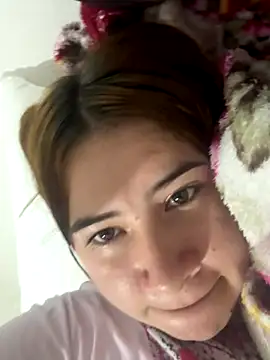 Snapshot of Mia_foxx_ chatting on 14, 12, 2025 Mia foxx online show from 14, 12, 2025