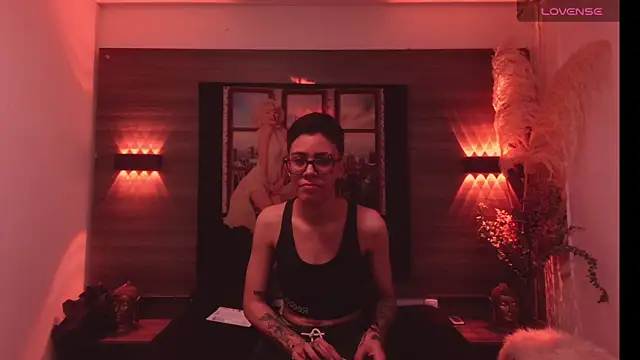 Cutie Shy  online show from 14, 11, 2025