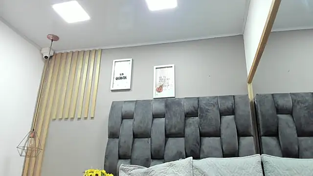 Snapshot of camila__herrera chatting on 13, 12, 2024 camila herrera online show from 13, 12, 2024