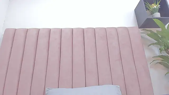 Snapshot of camila__herrera chatting on 1, 3, 2025 camila herrera online show from 1, 3, 2025