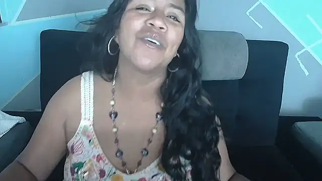 Snapshot of saggil23 chatting on 5, 7, 2026 saggil23 online show from 5, 7, 2026