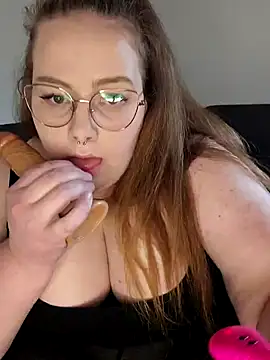 Snapshot of _Julie_x chatting on 7, 12, 2024  Julie x online show from 7, 12, 2024