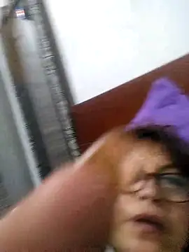 Kazsandraa online show from 14, 2, 2025