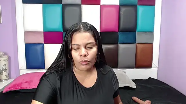 Sam-Evans-hot online show from 25, 1, 2025