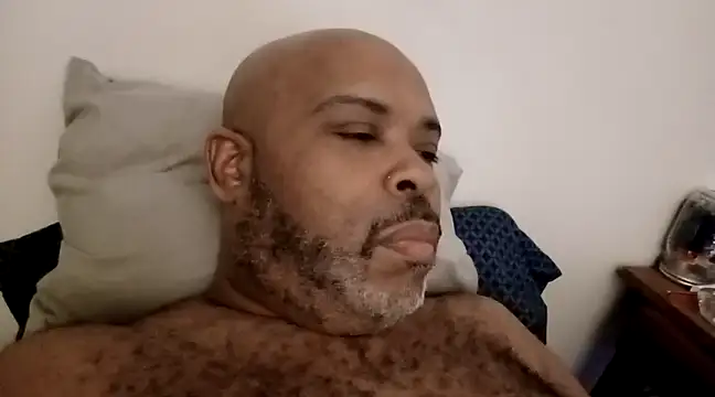 ChiRaqb8 online show from 11, 3, 2025